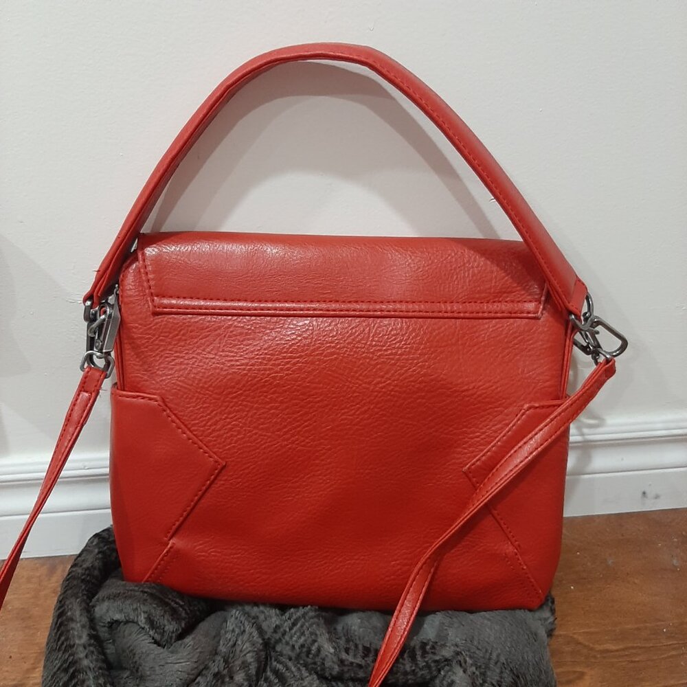 Matt & Natt vegan leather minimalist statement satchel bag - Picture 2 of 16